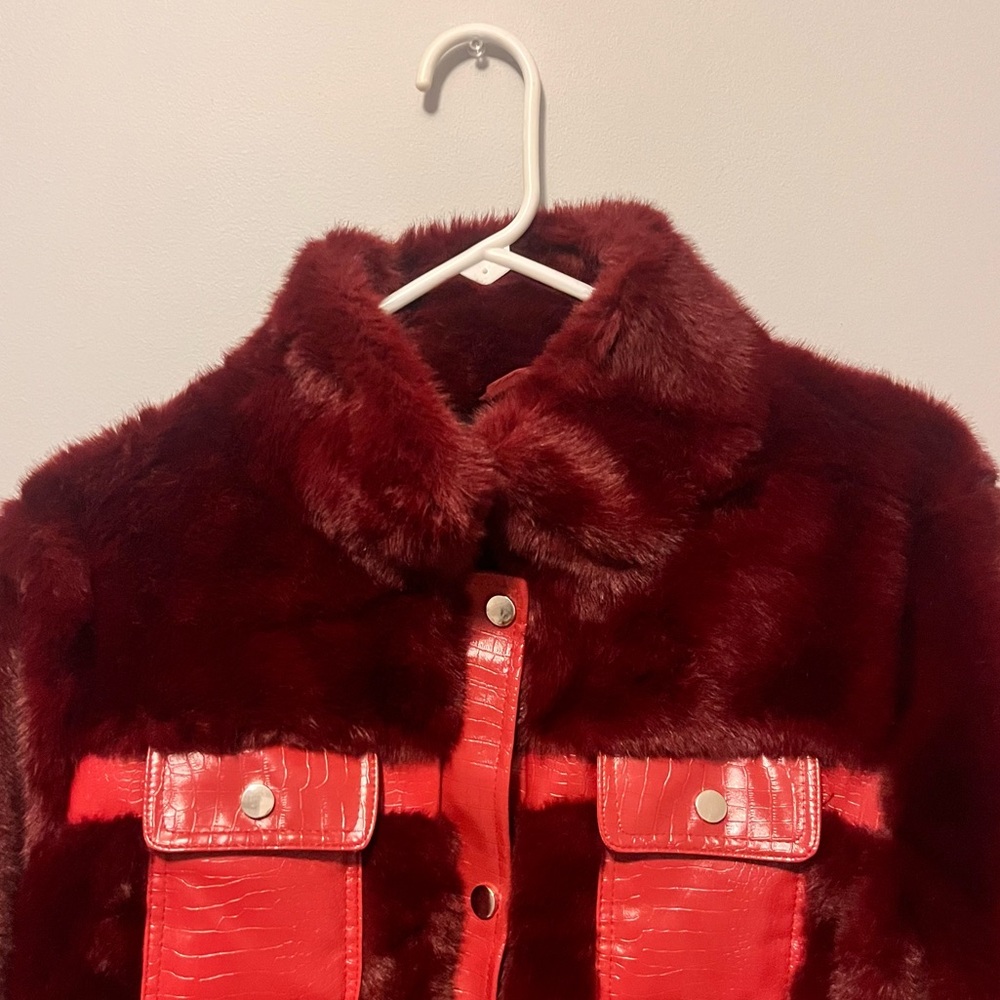 🎉🎉Red Contrast Trim Faux Croc Leather & Faux Fur Snap Button Front Zipper Moto - Picture 6 of 17